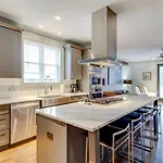 Gulch Getaway The Nash Nest Epic Rooftop Holiday home