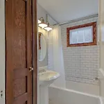 Huge Backyard Private Patio Charming Holiday home *