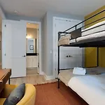 Luxury Downtown Townhome Elevated Skyline Views Holiday home Nashville