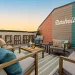 Luxury Downtown Townhome Elevated Skyline Views * Nashville