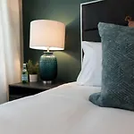 Holiday home Luxury Downtown Townhome Elevated Skyline Views *