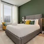 Luxury Downtown Townhome Elevated Skyline Views Nashville