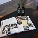 Minutes To Broadway Luxurious Gated Townhome Holiday home