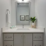 Stunning West End Walkable Area Holiday home
