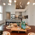 Stunning West End Walkable Area * Nashville