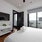 Holiday home Blue Dreams 4 Bedroom 4.5 Bath With Rooftop Lounge Nashville
