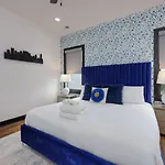 Blue Dreams 4 Bedroom 4.5 Bath With Rooftop Lounge Nashville