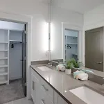 Holiday home Minutes To Broadway Modern Gated Townhome Nashville