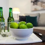Holiday home Minutes To Broadway Modern Gated Townhome Nashville