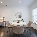 Minutes To Broadway Modern Gated Townhome * Nashville