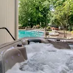 Holiday home Music Megastar Private Pool And Hot Tub