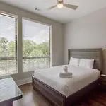 Large Impressive Townhome Private Viewing Terrace Holiday home