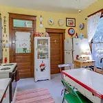 Petite Vintage Charmer Trendy East Holiday home Nashville