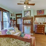 Petite Vintage Charmer Trendy East