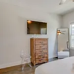Holiday home Music Hangout With Rooftop Views And Game Nashville