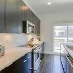 Music Hangout With Rooftop Views And Game Holiday home Nashville