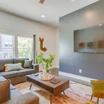 Music Hangout With Rooftop Views And Game Holiday home *