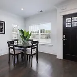 Minutes To Broadway Stunning Townhome * Nashville