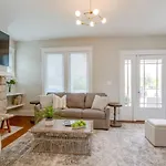 The Pink Door Beauty Stunning And Fresh Holiday home Nashville