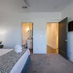 West Side Charmer Convenient Location * Nashville