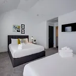 West Side Charmer Convenient Location * Nashville