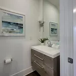 Holiday home West Side Charmer Convenient Location *