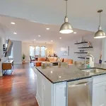 Modern Eastside Escape *