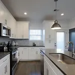 Holiday home Luxurious Townhome Music Group Retreat Nashville