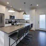 Luxurious Townhome Music Group Retreat Holiday home *