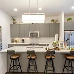 Modern Townhome With Gorgeous Patio Space *