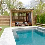 East Retreat Large Pool Outdoor Oasis Nashville