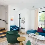 East Nash Superstar- Skyline Views Terrace- Mural * Nashville