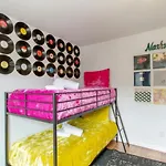 Howdy House New And Trendy With Rooftop Deck