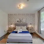 Holiday home Howdy House New And Trendy With Rooftop Deck *