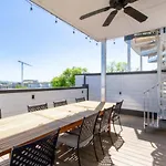 Nostalgic Vibes - View - Rooftop Balcon Holiday home Nashville