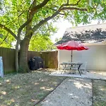 East Nash Enclave Movie Room Private Yard