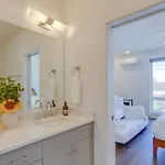 Sleek Large Retreat 9 Beds Modern Kitchen Holiday home Nashville
