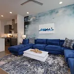Holiday home Sapphire Loft 4 Bedroom 4.5 Bath Rooftop Patio
