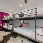 Nashvilla Townhome Gigantic Rooftop Pure Luxury Holiday home Nashville