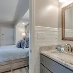 Urban Hideaway Cozy With Pool Access *