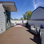 Cowgirl Up 4bd 4.5bth Rooftop Views Holiday home