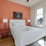 Cowgirl Up 4bd 4.5bth Rooftop Views * Nashville