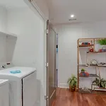 Modern 4 Bedroom 2.5 Bath Gorgeous Getaway *