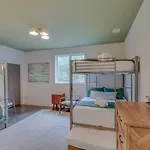 Modern 4 Bedroom 2.5 Bath Gorgeous Getaway
