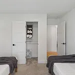 Walk To Restaurants Outdoor Patio With Grill And Fit Pit 1 Mile To Stadium And Downtown Holiday home