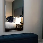 Premier Townhome East Minutes Downtown