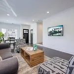 Two Elegant Townhomes Perfect For Large Groups
