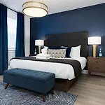 East Beauty Minutes To Downtown Holiday home *
