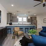 Holiday home East Beauty Minutes To Downtown Nashville
