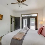 Dreamer - Mins To Downtown - 3br 2.5bath Holiday home